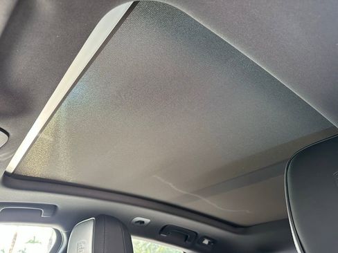 Used 2025 Porsche Macan image 30