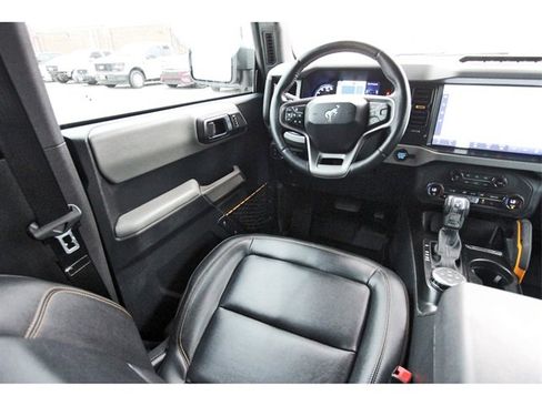 Certified 2023 Ford Bronco Badlands image 7