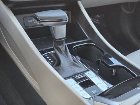 Certified 2025 Hyundai Tucson SE image 20