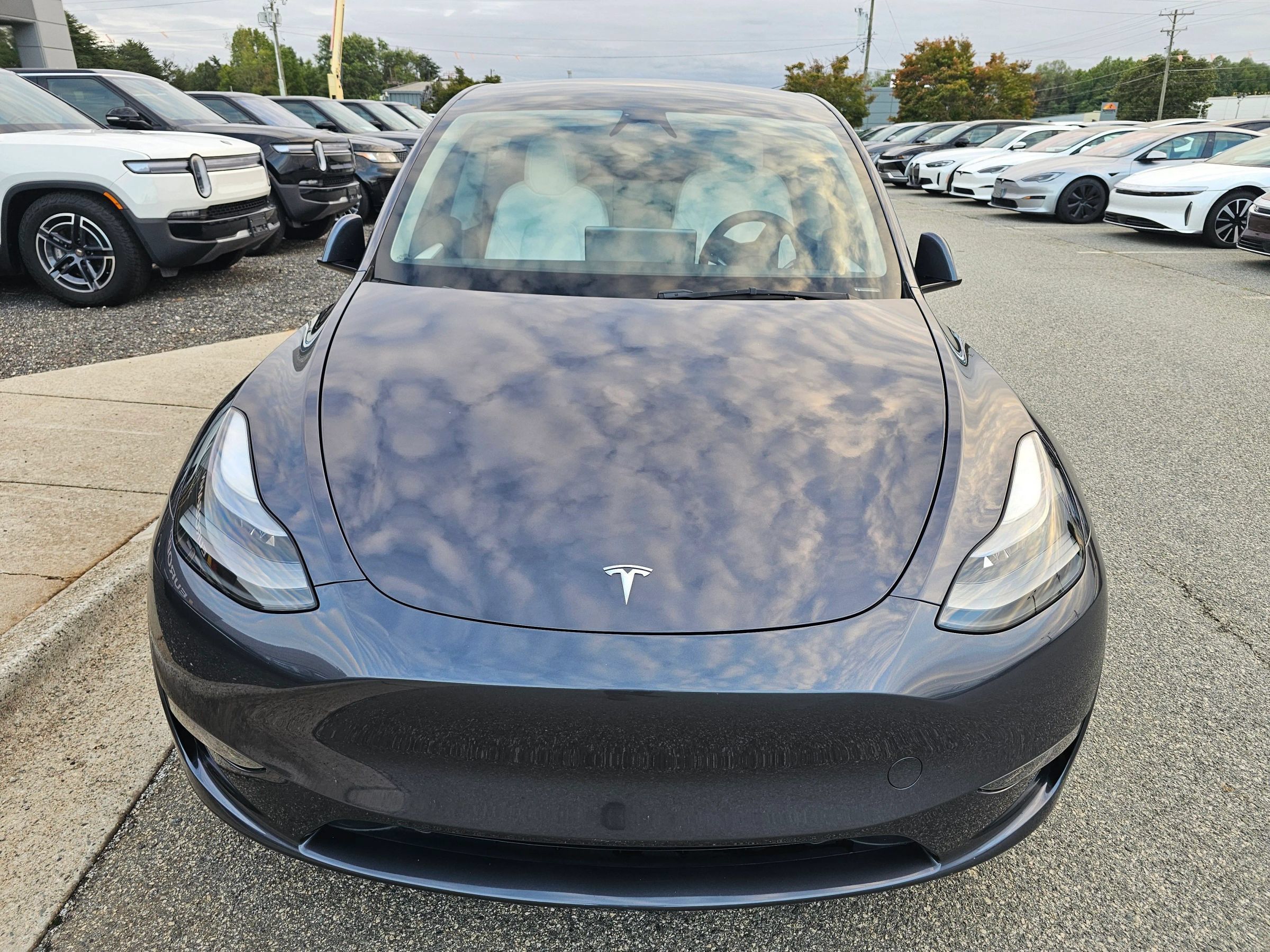 Used 2023 Tesla Model Y Performance AWD/4WD image 9