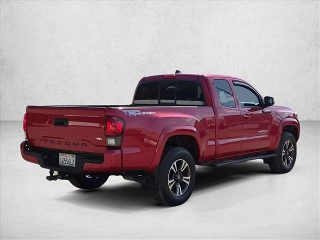 Used 2018 Toyota Tacoma TRD Sport RWD image 5