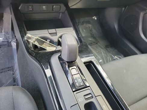 Used 2024 Toyota Prius LE image 21