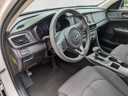 Used 2016 Kia Optima LX FWD image 10