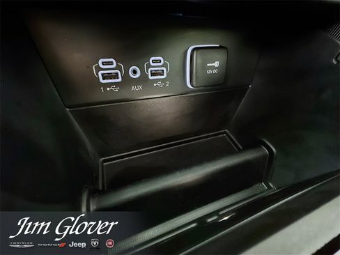 Used 2025 Jeep Grand Cherokee L Limited image 41