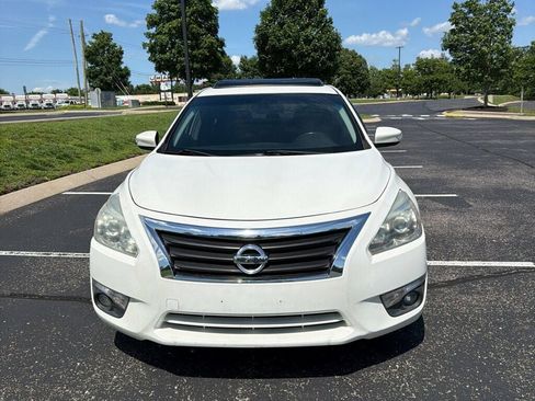 Used 2013 Nissan Altima 2.5 SV w/ 2.5SV Convenience Pkg FWD image 2