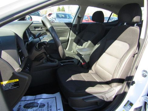 Used 2018 Hyundai Elantra SEL image 17