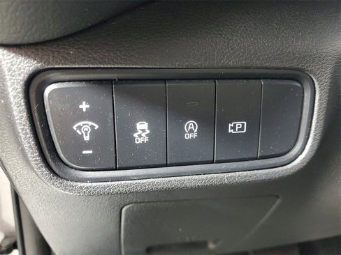 Used 2023 Kia Soul GT-Line image 12