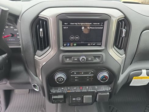 New 2026 Chevrolet Silverado 1500 Custom Trail Boss AWD/4WD image 21