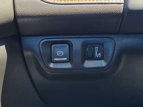 Certified 2020 GMC Acadia AT4 w/ Driver Alert Package II AWD/4WD image 26