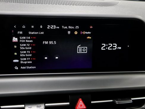 Used 2025 Kia Seltos EX image 3