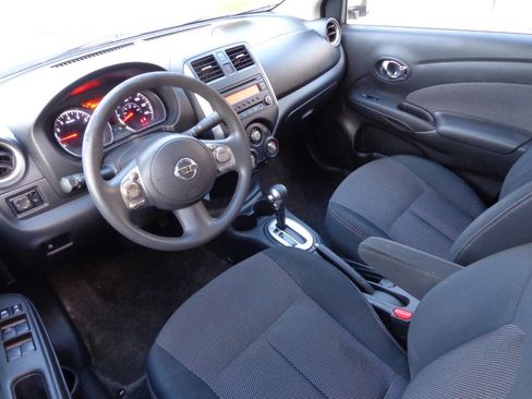 Used 2014 Nissan Versa SV w/ Convenience Package image 8