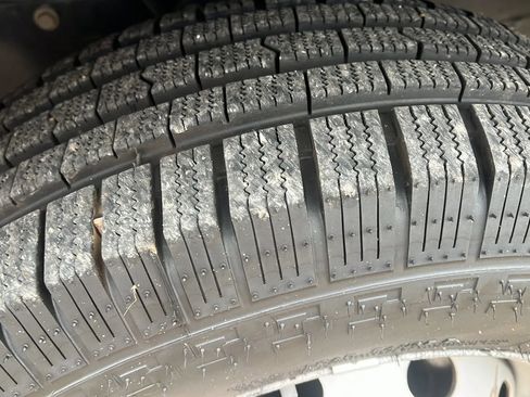 Used 2015 Ford Transit 250 130 Low Roof image 22