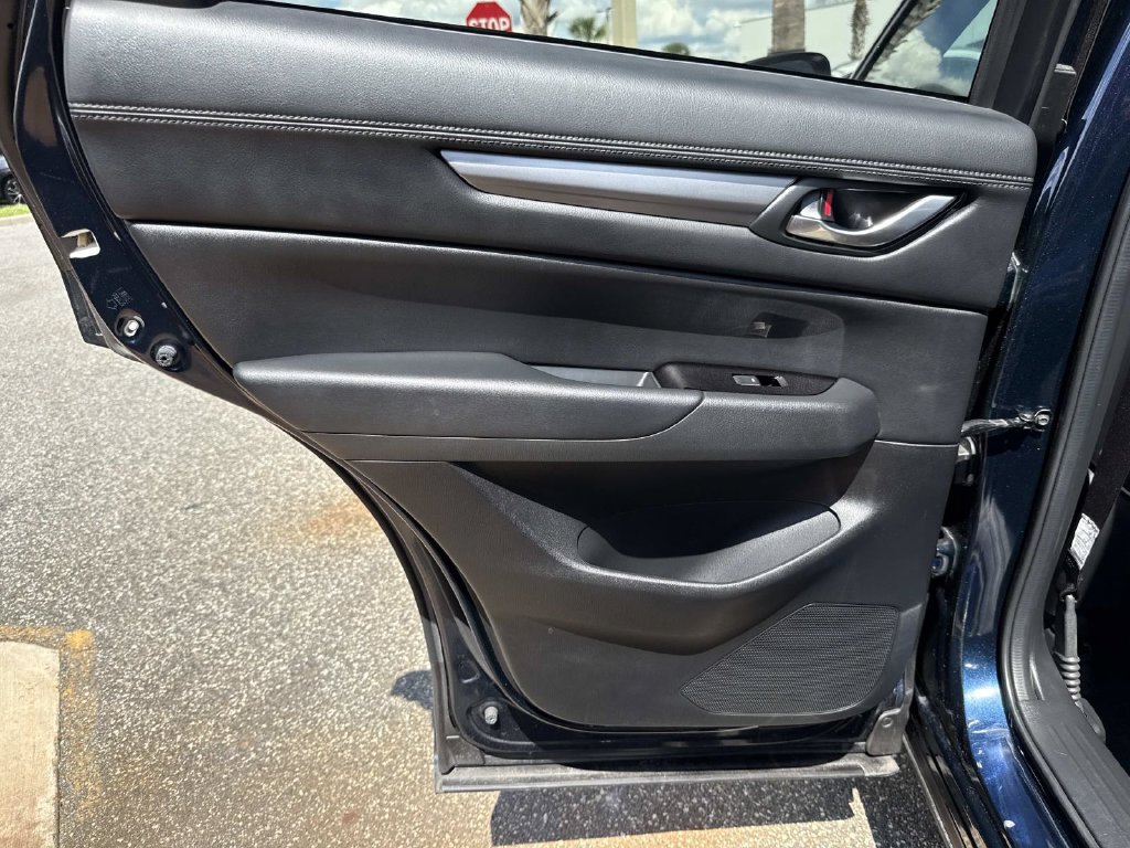 Used 2025 MAZDA CX-5 AWD 2.5 S w/ Preferred Package image 12