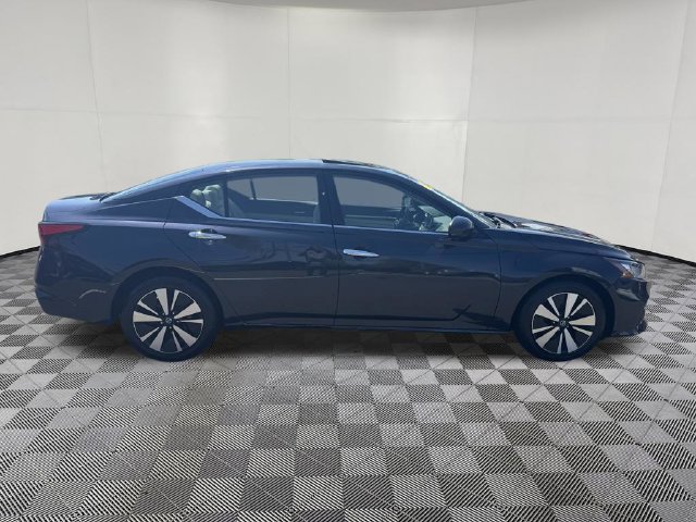 Used 2020 Nissan Altima 2.5 SV FWD image 5