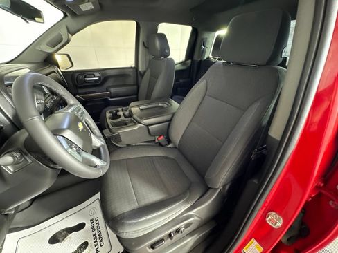 Used 2021 Chevrolet Silverado 1500 LT AWD/4WD image 24
