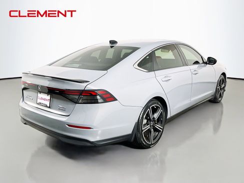 Used 2024 Honda Accord Sport image 7
