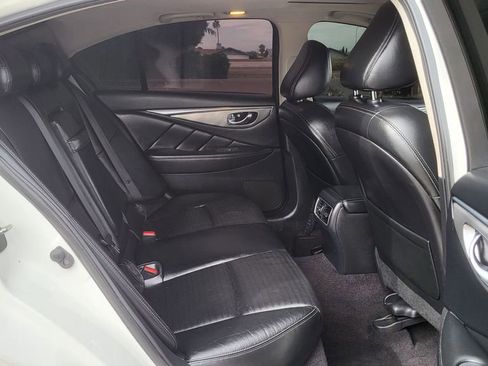 Used 2020 INFINITI Q50 Sport image 18