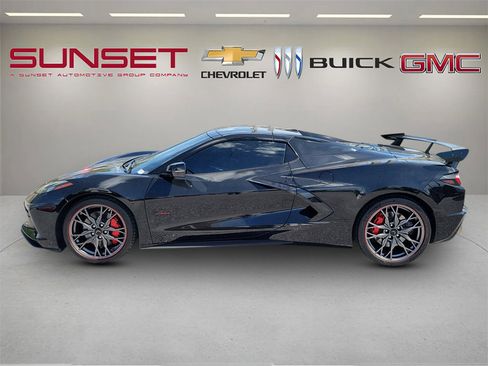 Certified 2023 Chevrolet Corvette Stingray Premium Conv w/ Z51 Performance Package RWD image 7