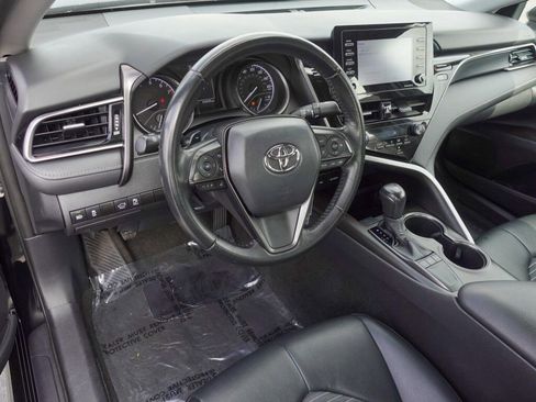 Used 2023 Toyota Camry SE image 10