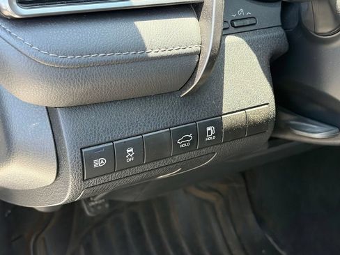 Used 2021 Toyota Camry LE FWD image 6