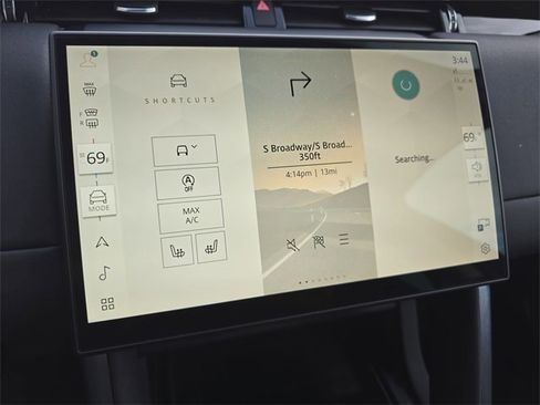 Used 2025 Land Rover Discovery Sport S image 23