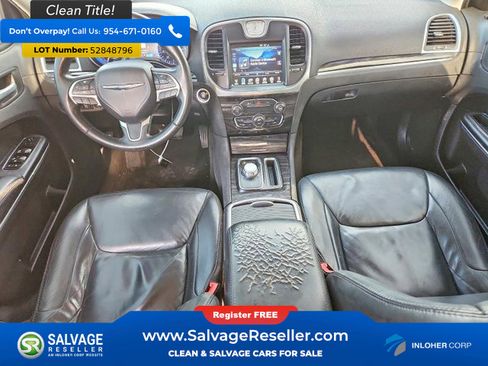 Used 2016 Chrysler 300 Limited RWD image 11