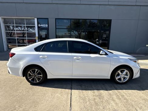 Used 2023 Kia Forte LXS image 23