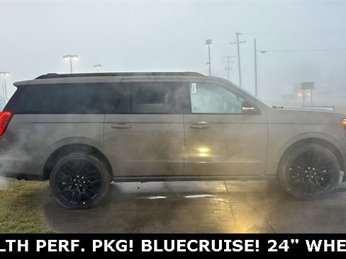 New 2026 Ford Expedition Max Platinum w/ Stealth Performance Package image 24