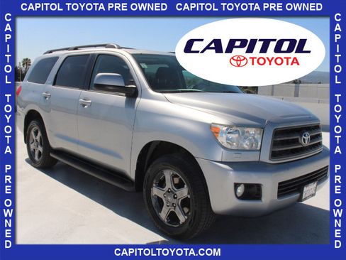 Used 2014 Toyota Sequoia SR5 w/ Sport Appearance Package AWD/4WD image 1