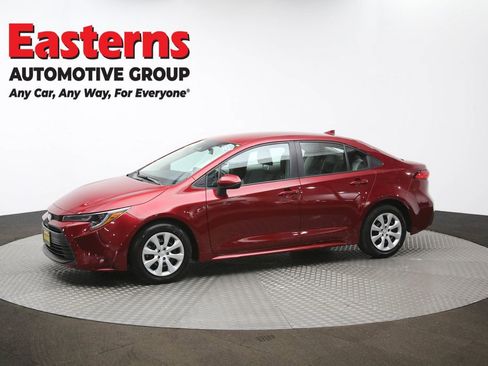 Used 2025 Toyota Corolla LE FWD image 57