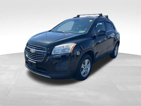 Used 2015 Chevrolet Trax LT w/ LPO, Cargo Package image 3