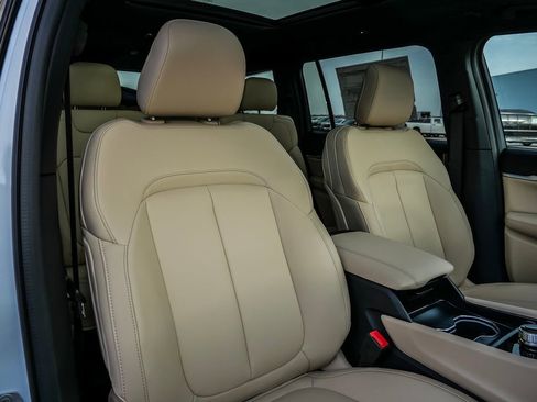 New 2026 Jeep Grand Cherokee L Limited image 16