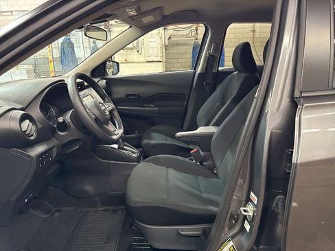 Certified 2025 Nissan Kicks Play S FWD image 10