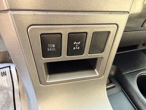 Used 2011 Toyota Sequoia SR5 image 25