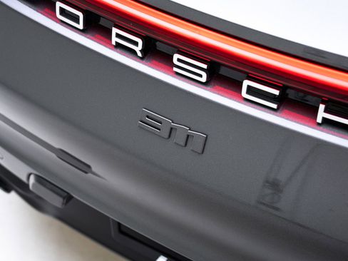 Used 2020 Porsche 911 Carrera RWD image 26