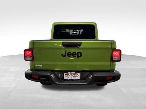 New 2026 Jeep Gladiator Sport image 7