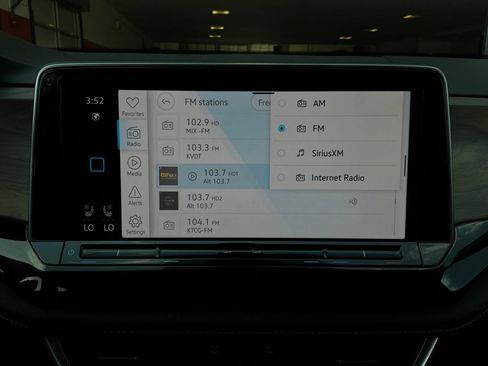 Used 2026 Volkswagen Atlas SE AWD/4WD image 36