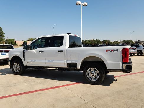 Used 2025 Ford F250 XLT w/ FX4 Off-Road Package AWD/4WD image 3
