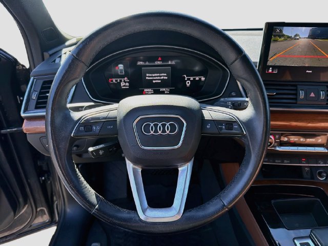 Used 2023 Audi Q5 2.0T Premium Plus w/ Premium Plus Package AWD/4WD image 11