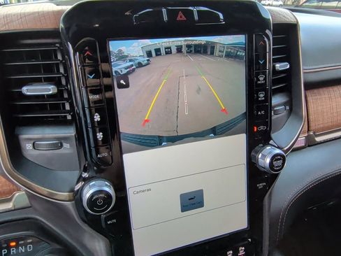 Used 2022 RAM 1500 Limited w/ Bed Utility Group image 30