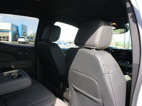 New 2026 Chevrolet Colorado ZR2 image 34