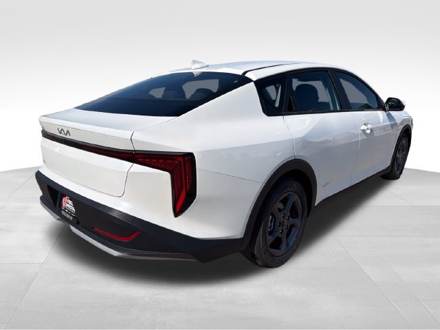 New 2026 Kia K4 FWD image 7