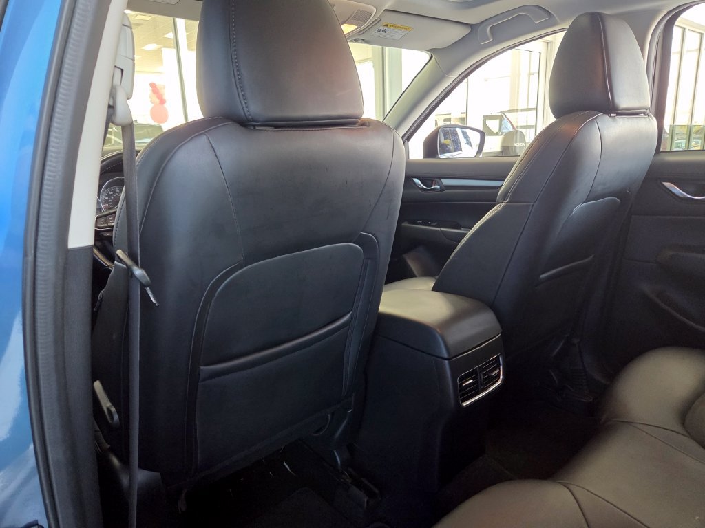 Used 2017 MAZDA CX-5 Touring w/ Preferred Equipment Package FWD image 18