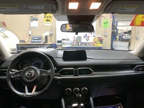 Used 2019 MAZDA CX-5 Sport image 18
