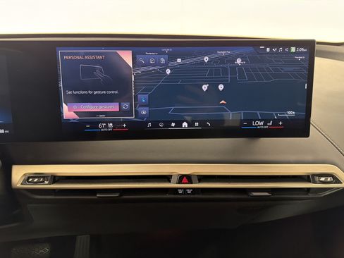 Used 2024 BMW iX xDrive50 w/ Premium Package AWD/4WD image 18