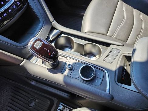 Used 2022 Cadillac XT6 Premium Luxury w/ Platinum Package image 30