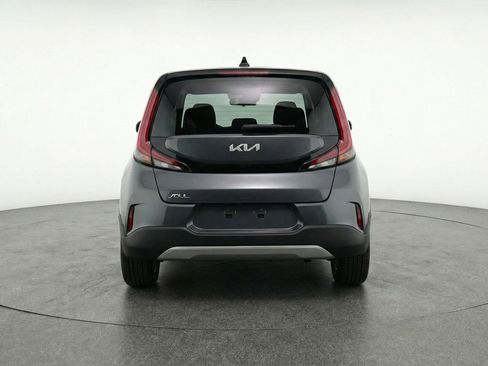 Used 2025 Kia Soul LX w/ LX Technology Package FWD image 7