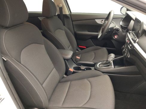 Used 2023 Kia Forte LXS FWD image 21