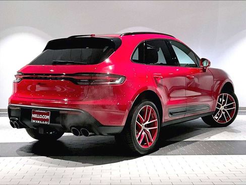 Used 2025 Porsche Macan image 10