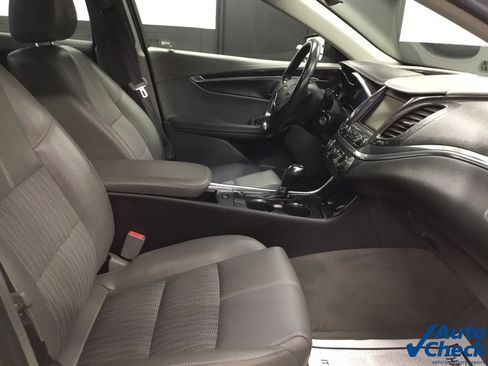 Used 2016 Chevrolet Impala LT FWD image 36